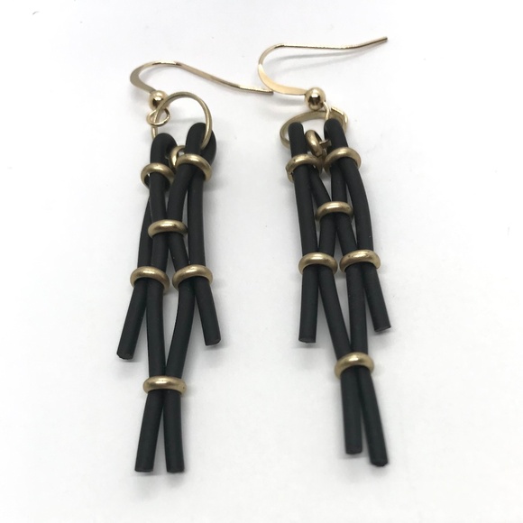 Rubber Earrings - Picture 1 of 2